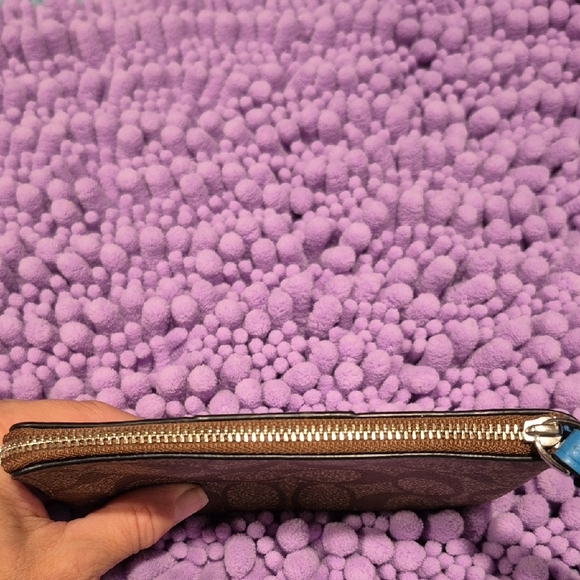 Authentic Coach Brown and Blue Wristlet - Picture 10 of 12